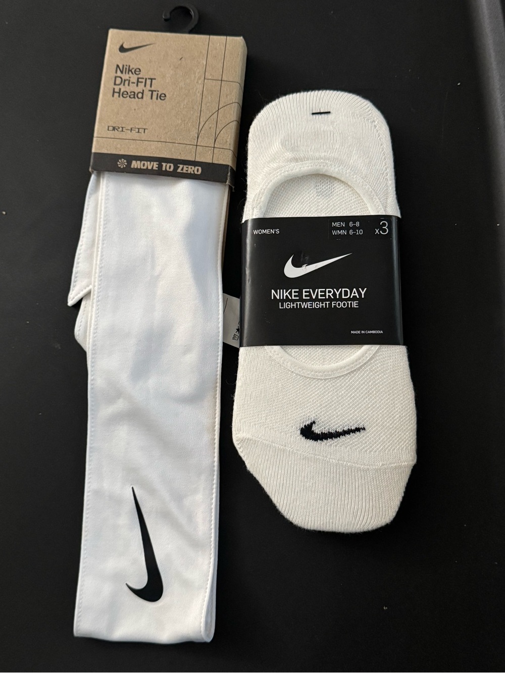 Nike Bundle - Dri-FIT Head Tie & Everyday Lightweight Footie Socks 3 Pairs White